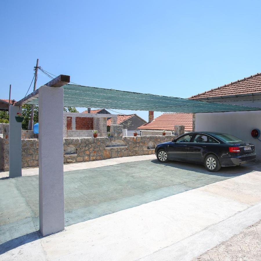 Apartman Kunjic Krimovica Exterior foto