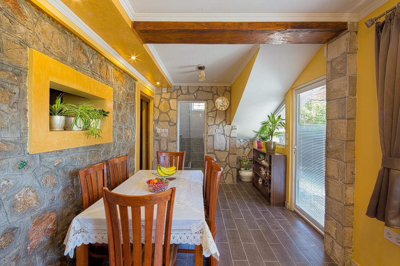 Apartman Kunjic Krimovica Exterior foto